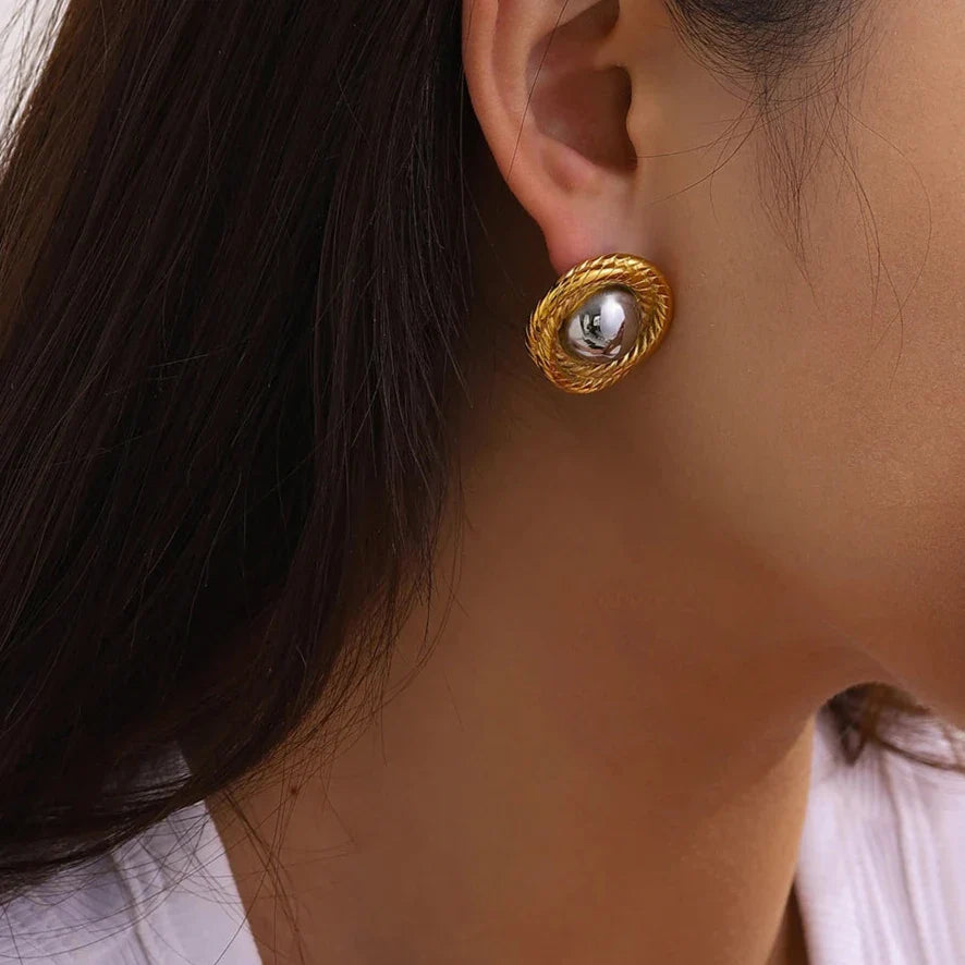 Ariadne Gold Hoop Earrings