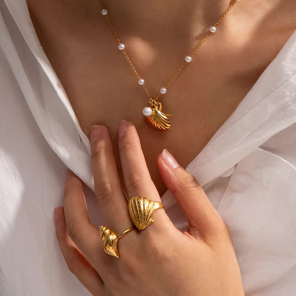 Aloha Gull Shell Ring